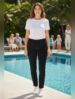 Levi's -NWOT,Pull-on Skinny Black Jeans,Slimming Panel In Front,Back Pocket Only